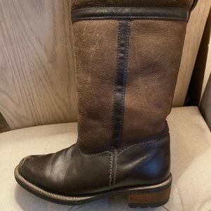 Elegant Brown Leather Winter Boots